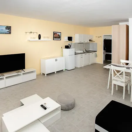 Harmonia Appartement *